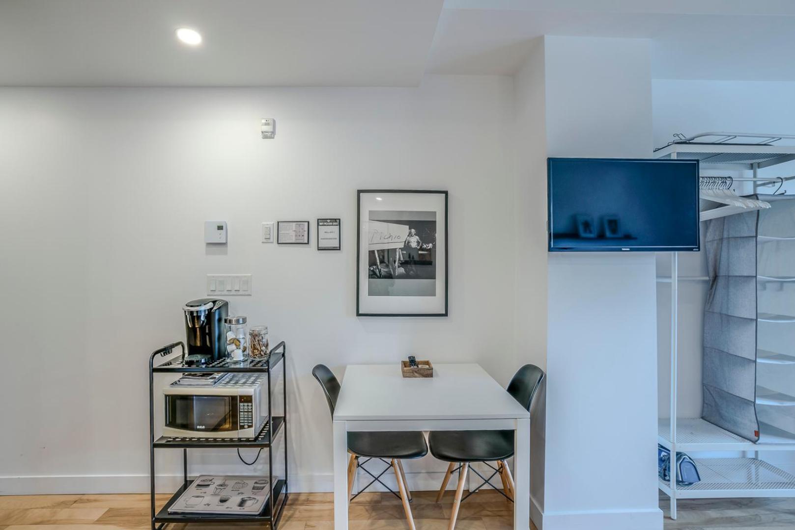 Le Studio Picasso "Parking Inclus" Квебек Екстериор снимка